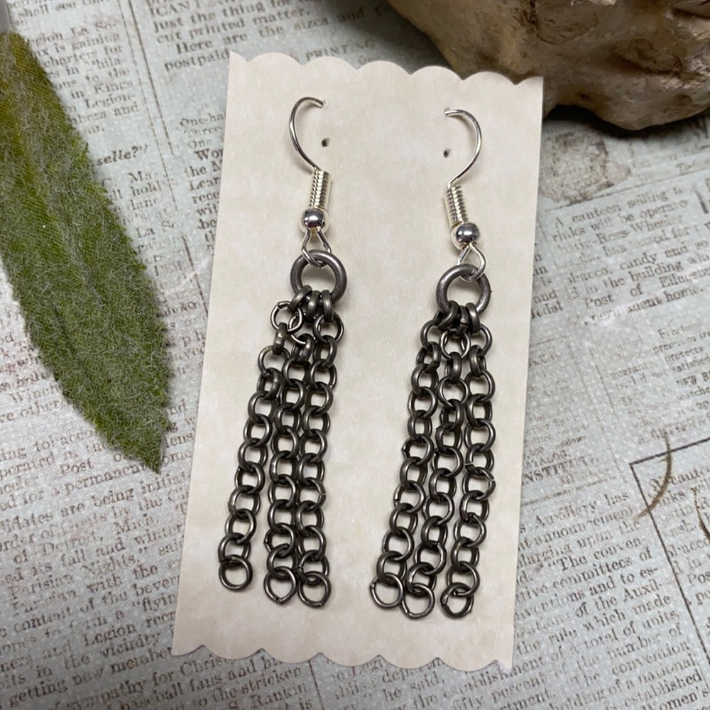 NWOT Chain oxidized silver earrings metal plain